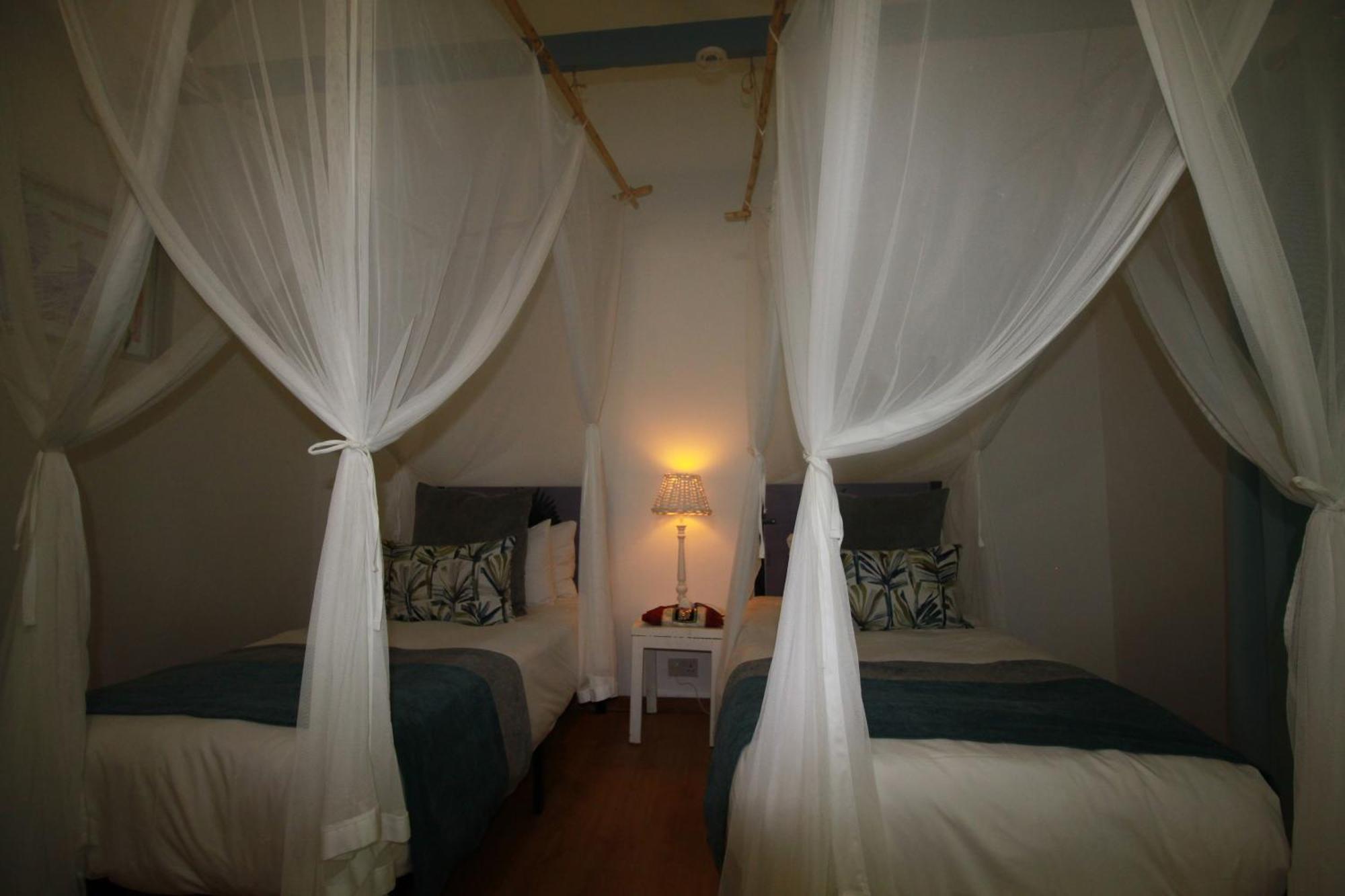 Bed and Breakfast The Old House Kasane Exterior foto