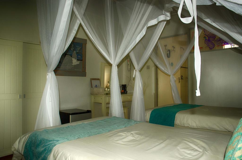 Bed and Breakfast The Old House Kasane Exterior foto