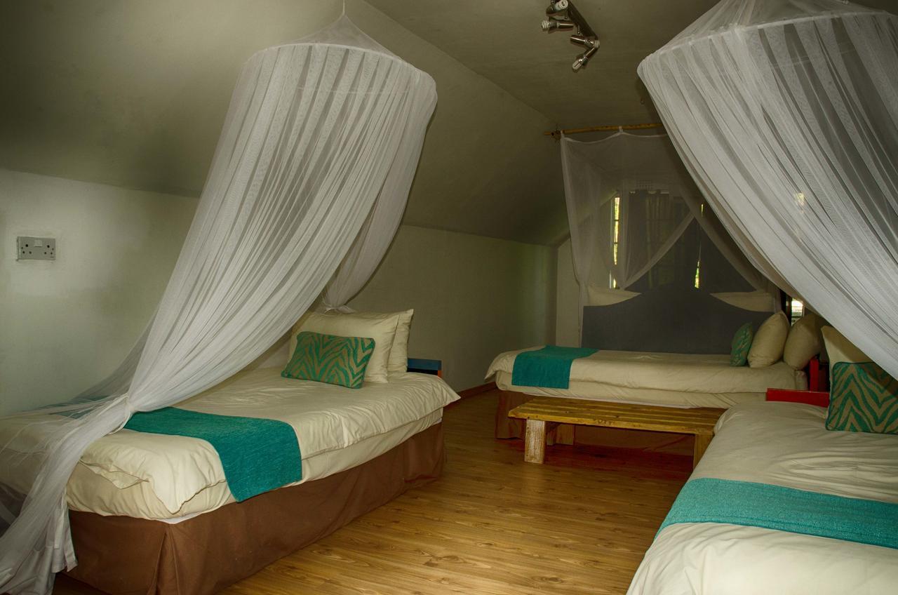 Bed and Breakfast The Old House Kasane Exterior foto
